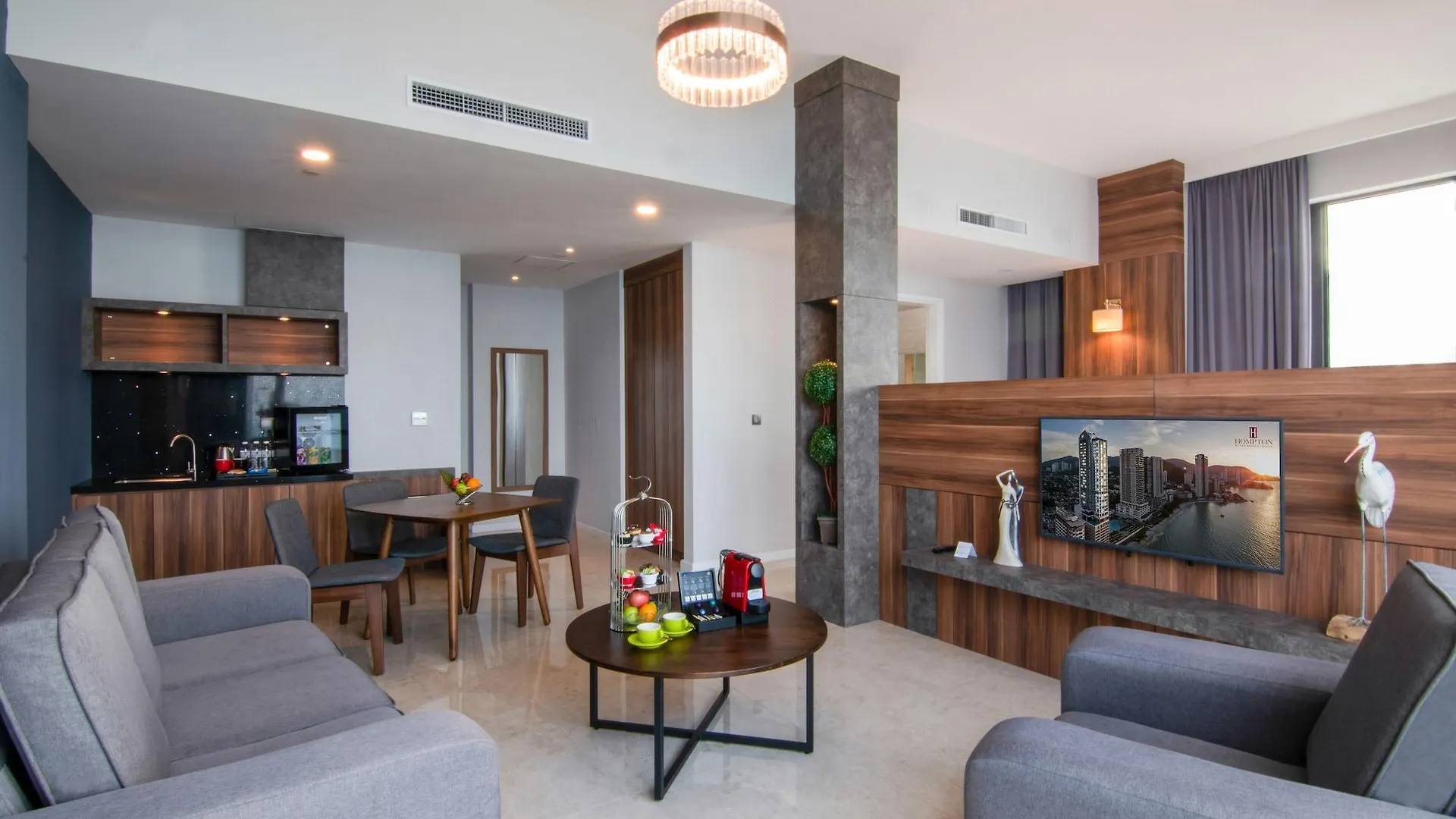 Hompton Hotel By The Beach جورج تاون 4*,