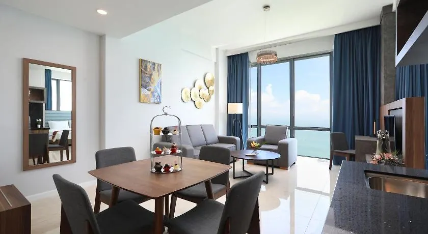 Hompton Hotel By The Beach جورج تاون 4*,