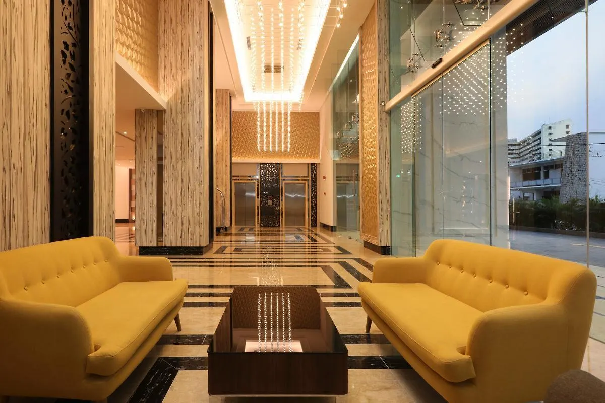 Hompton Hotel By The Beach جورج تاون