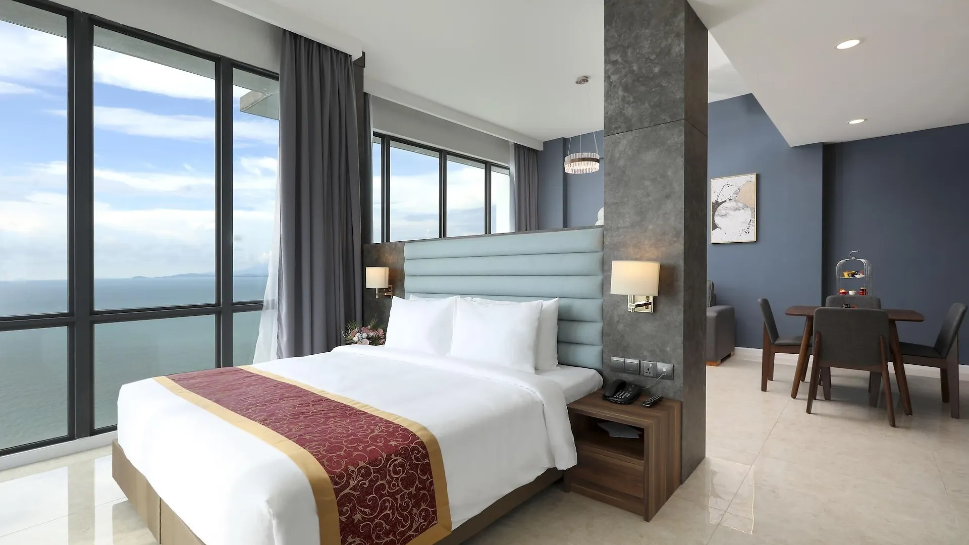Hompton Hotel By The Beach Georgetown