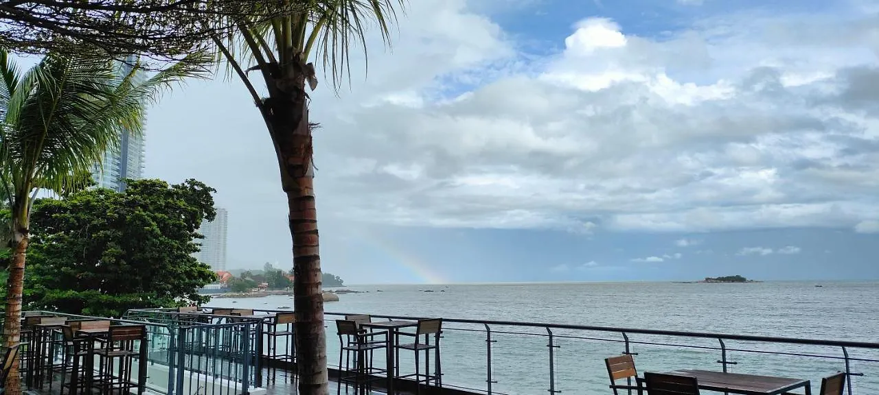 Hompton Hotel By The Beach Georgetown